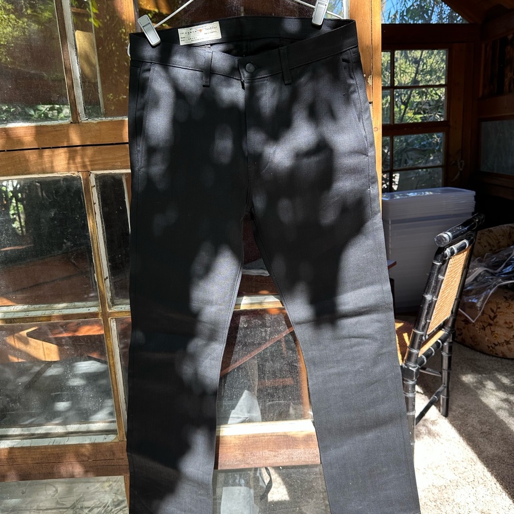 imogene + willie Slim Men's Jeans in Black